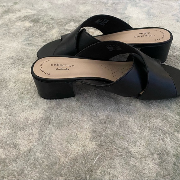 Clark’s Collection Black Strappy Sandals with Kitten Heel 8M - Picture 8 of 11